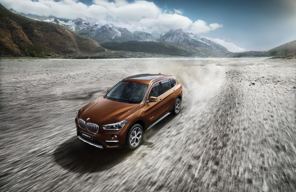 BMW X1 (F49, long)