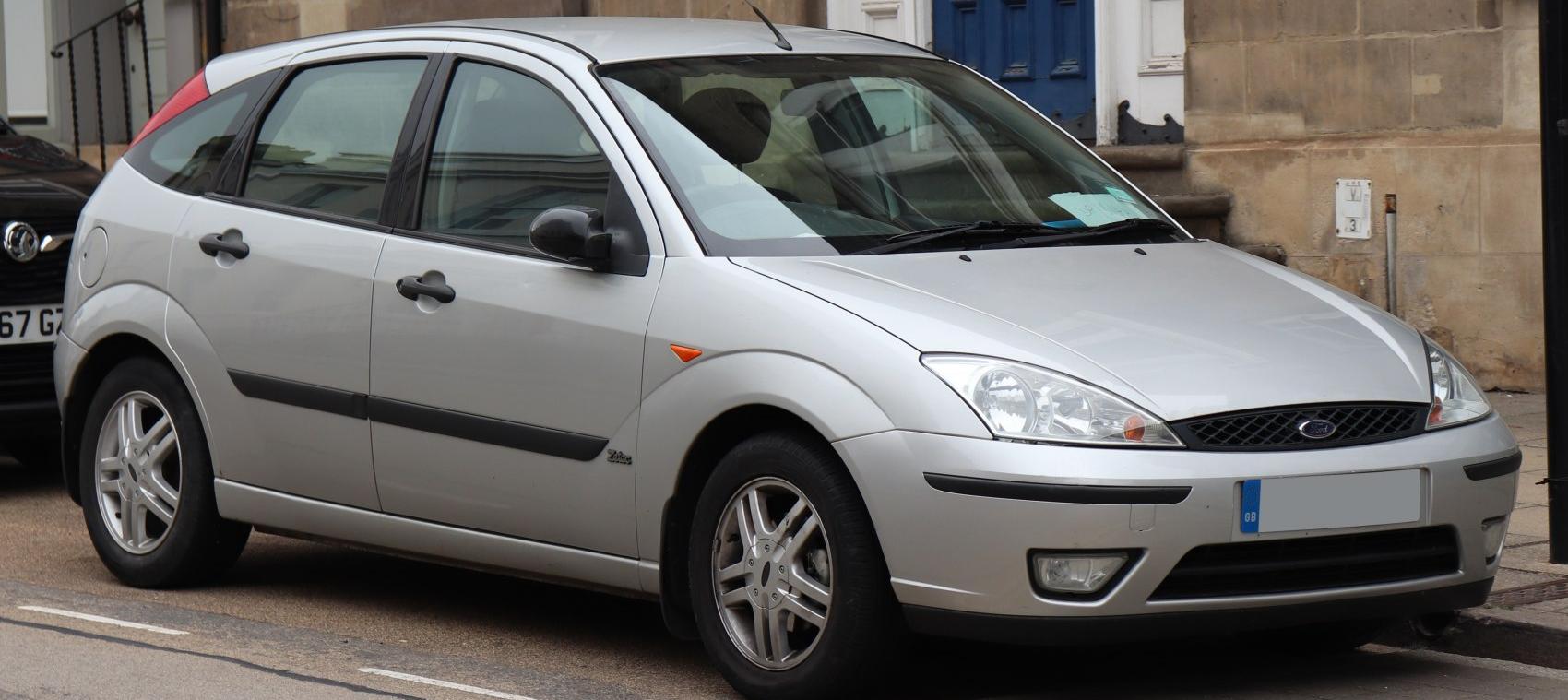 Ford Focus Hatchback I