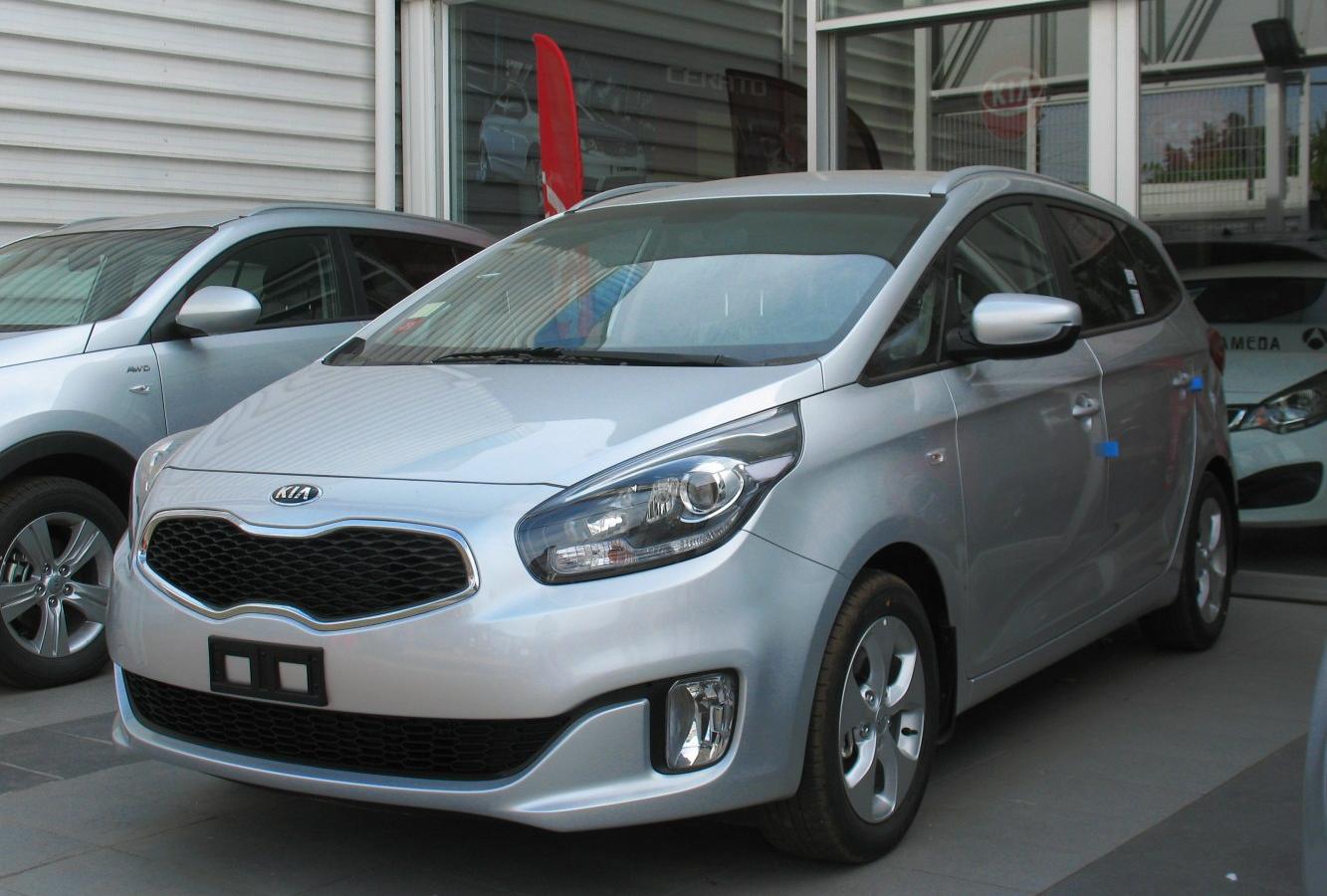 Kia Carens III
