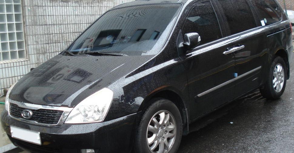 Kia Grand Carnival II (facelift 2010)