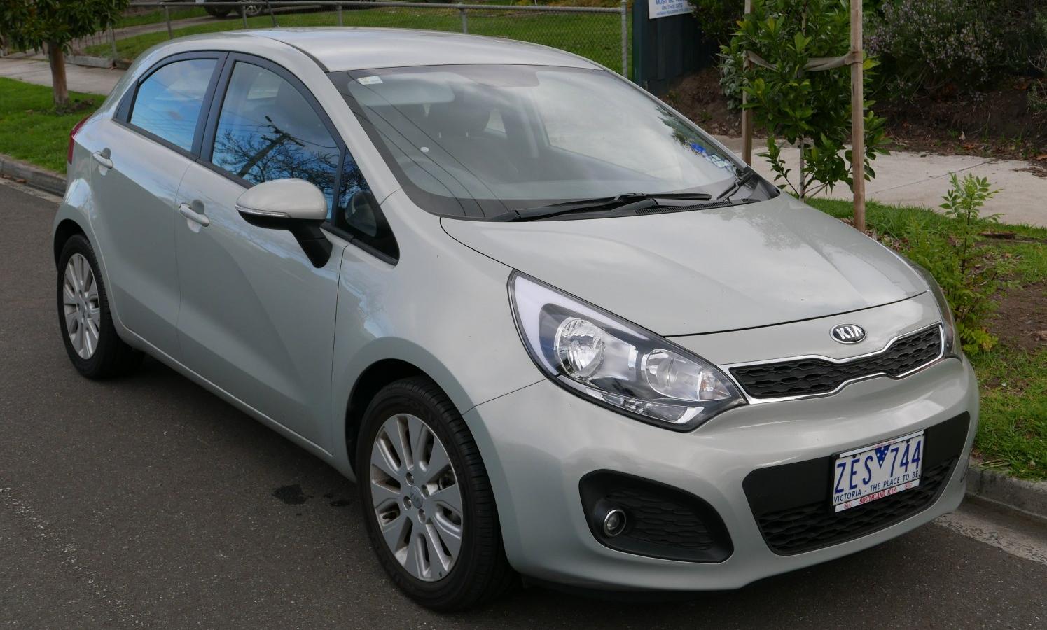 Kia Rio III Hatchback (UB)