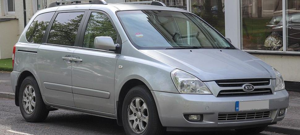 Kia Sedona II SWB