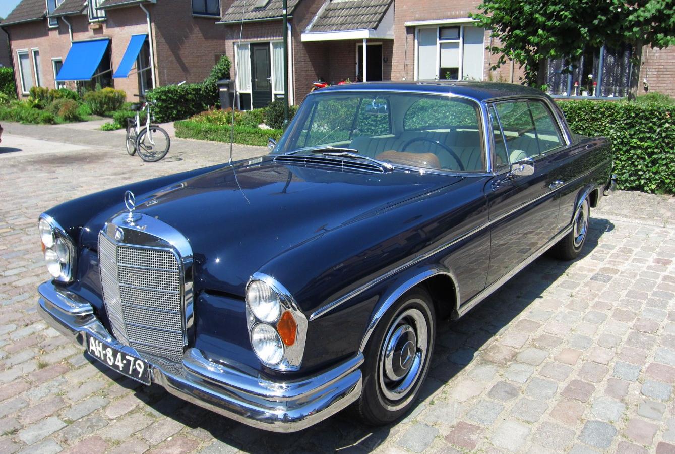 Mercedes-Benz W112 Coupe