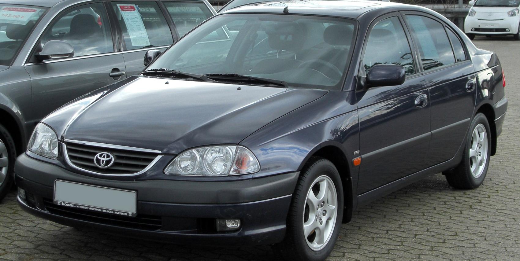 Toyota Avensis (T22)