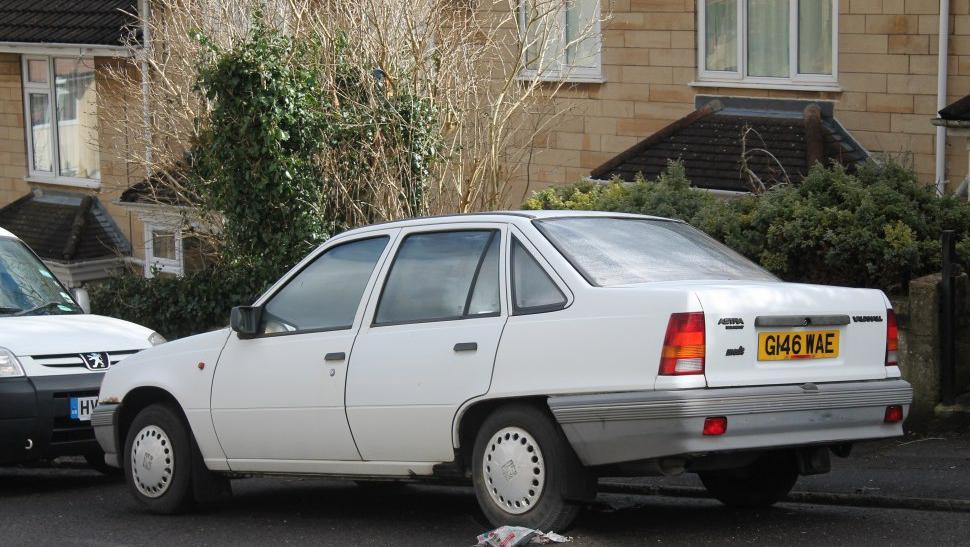 Vauxhall Astra Mk II Belmont