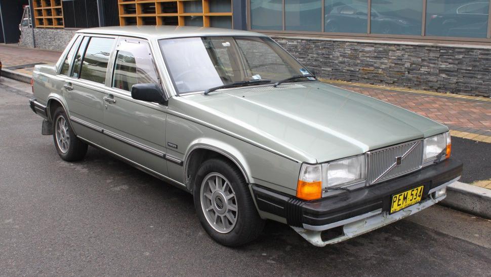 Volvo 760 (704,764)